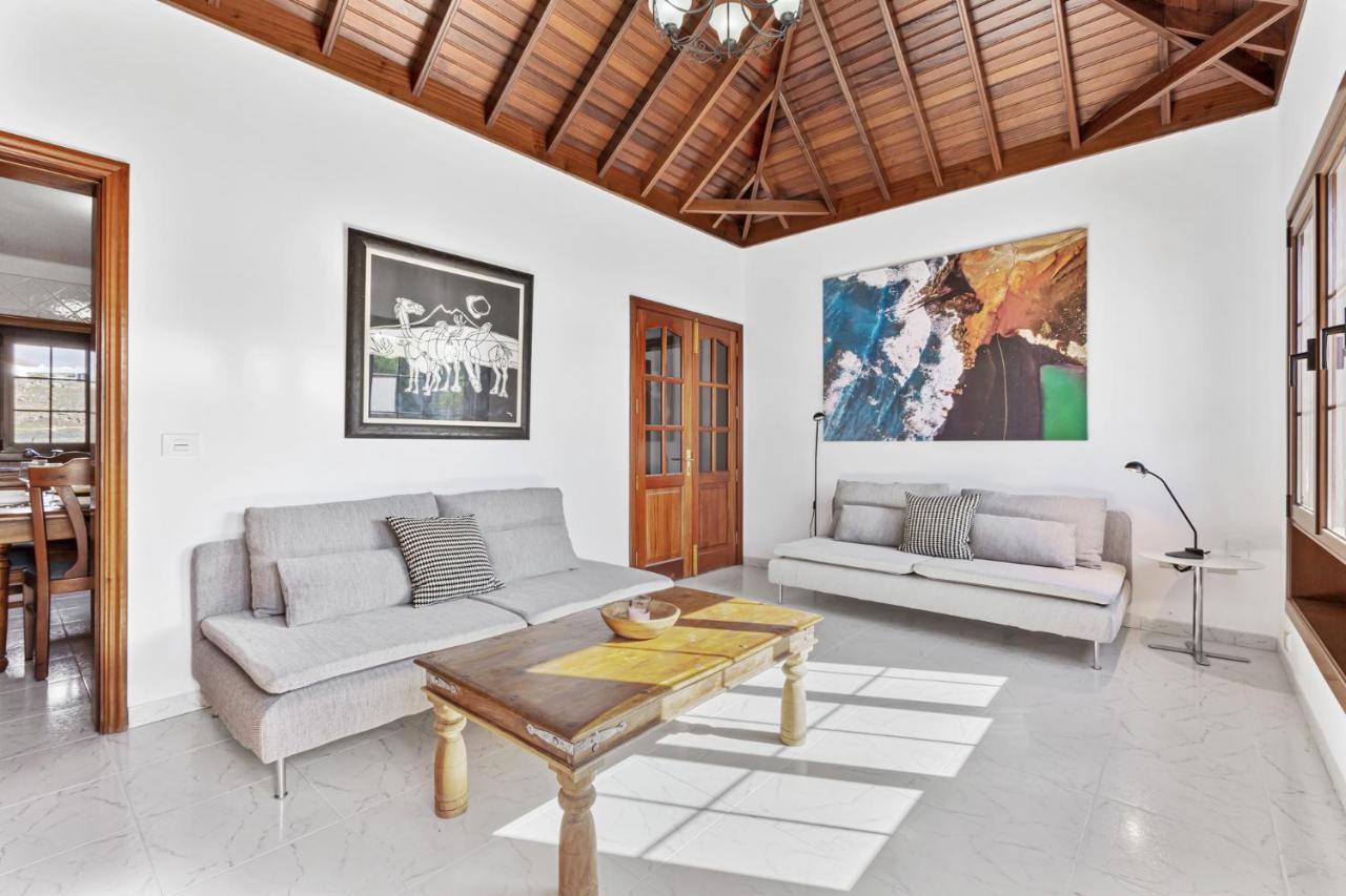Villa Reymar Тіас Екстер'єр фото